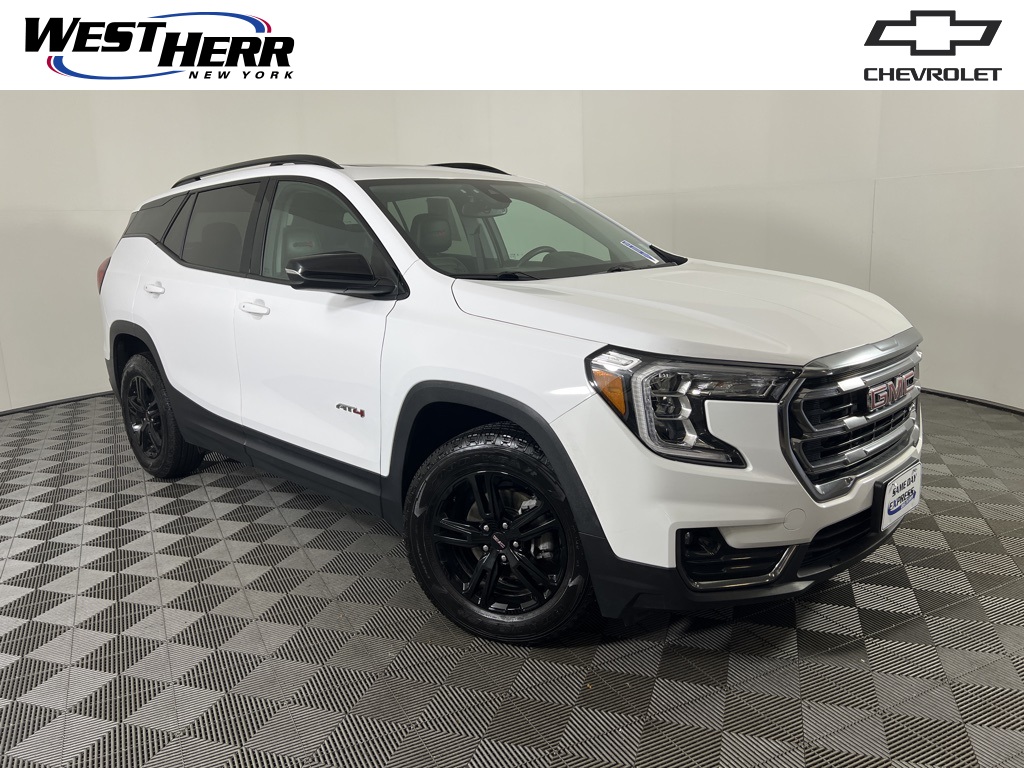 2024 GMC Terrain AT4's photo