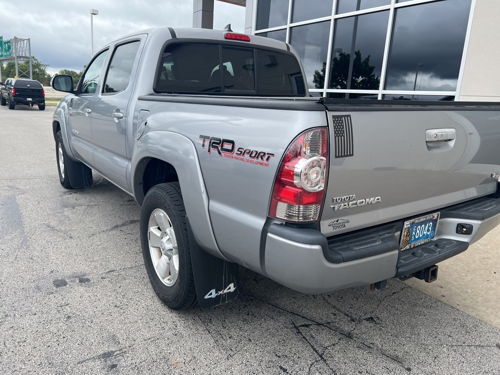 2015 Toyota Tacoma Base photo 8