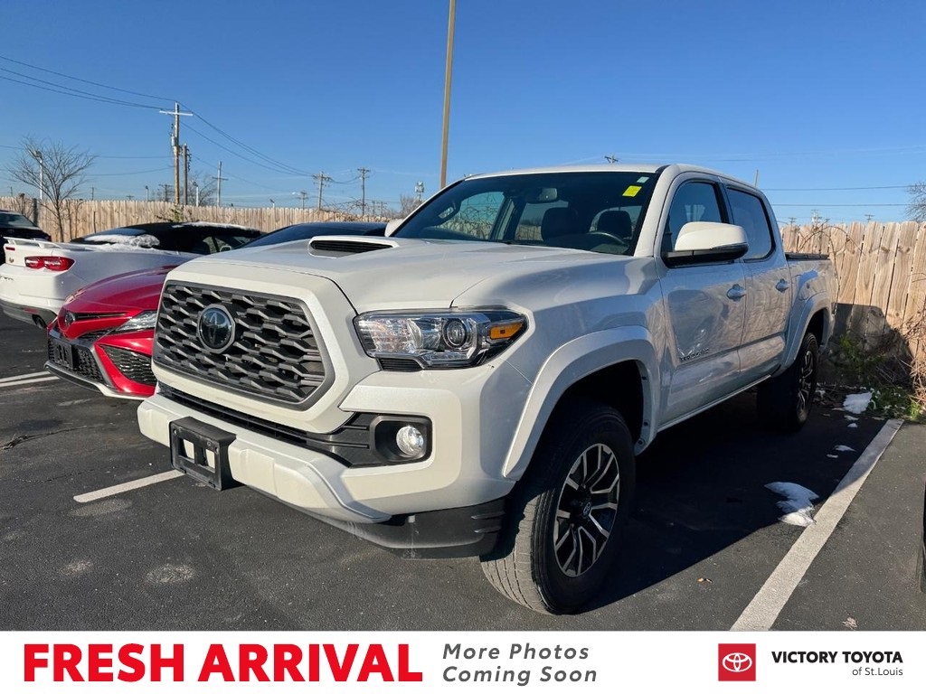 2021 Toyota Tacoma TRD Sport's photo