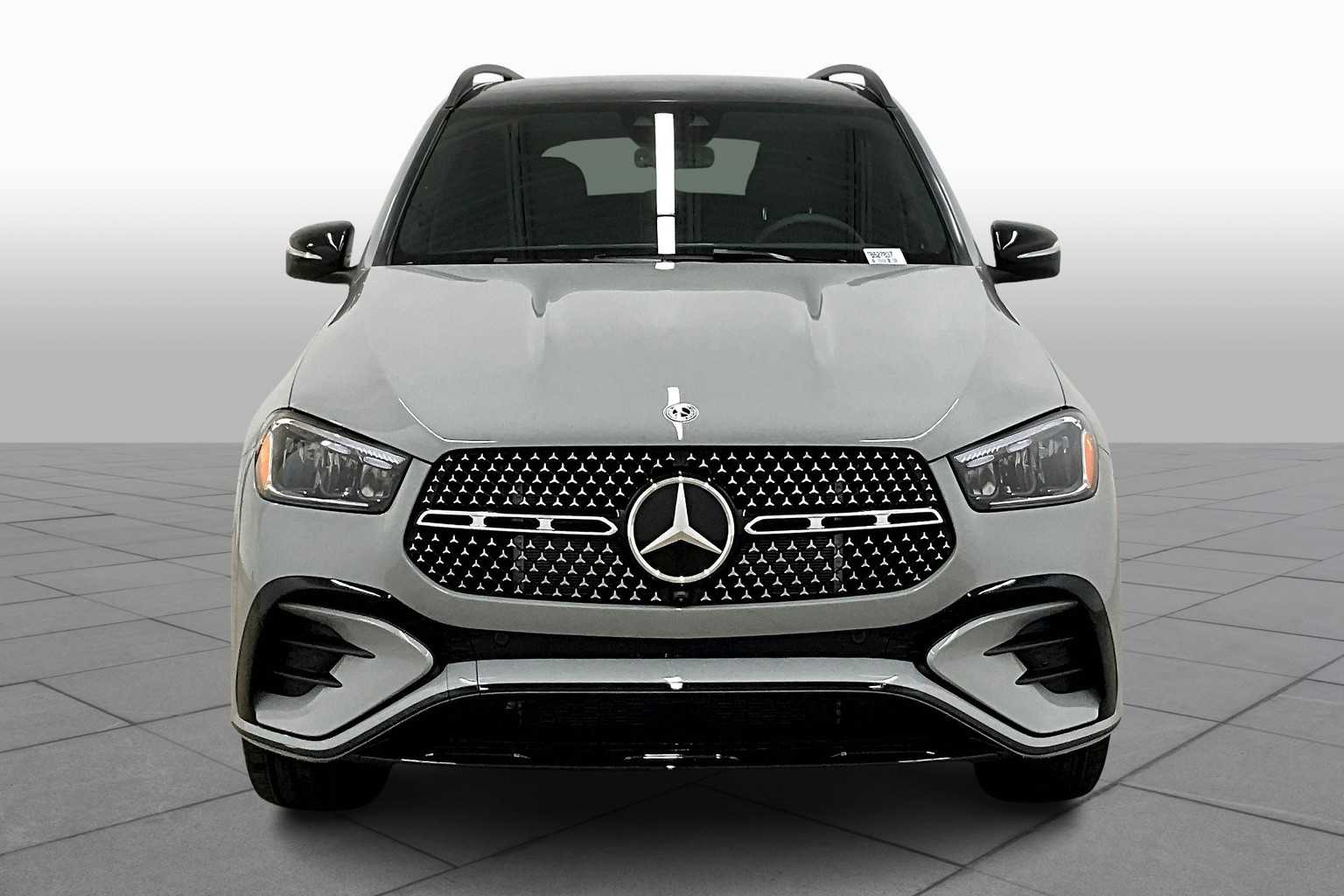 2026 Mercedes Benz GLE 450 4MATIC photo 3