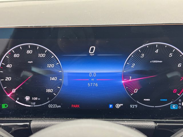2025 Mercedes Benz GLA 250 photo 2