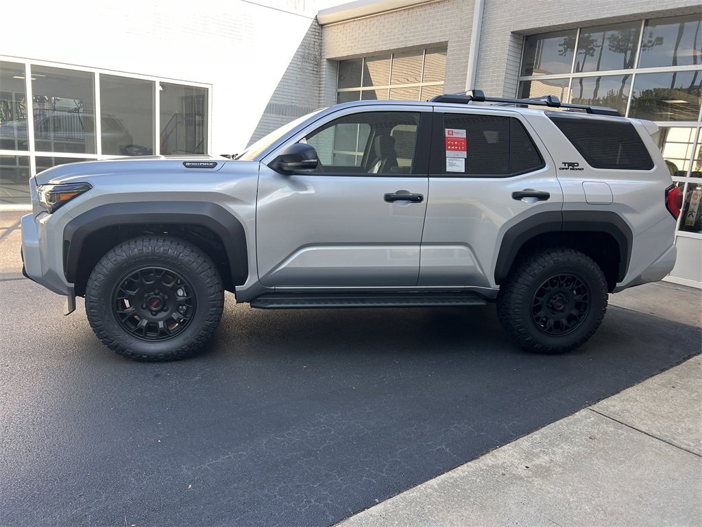 2025 Toyota 4Runner photo 6