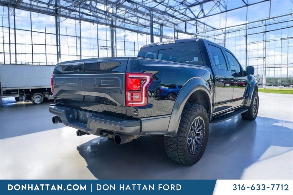 2017 Ford F-150 Raptor photo 29