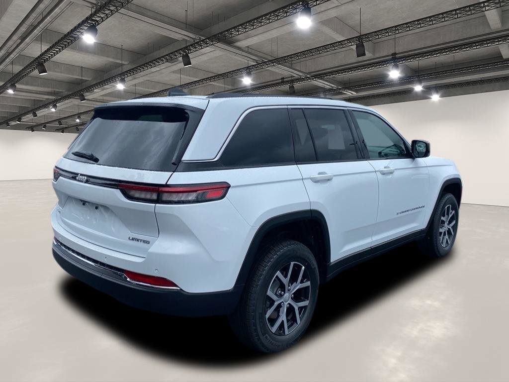 2025 Jeep Grand Cherokee Limited photo 2