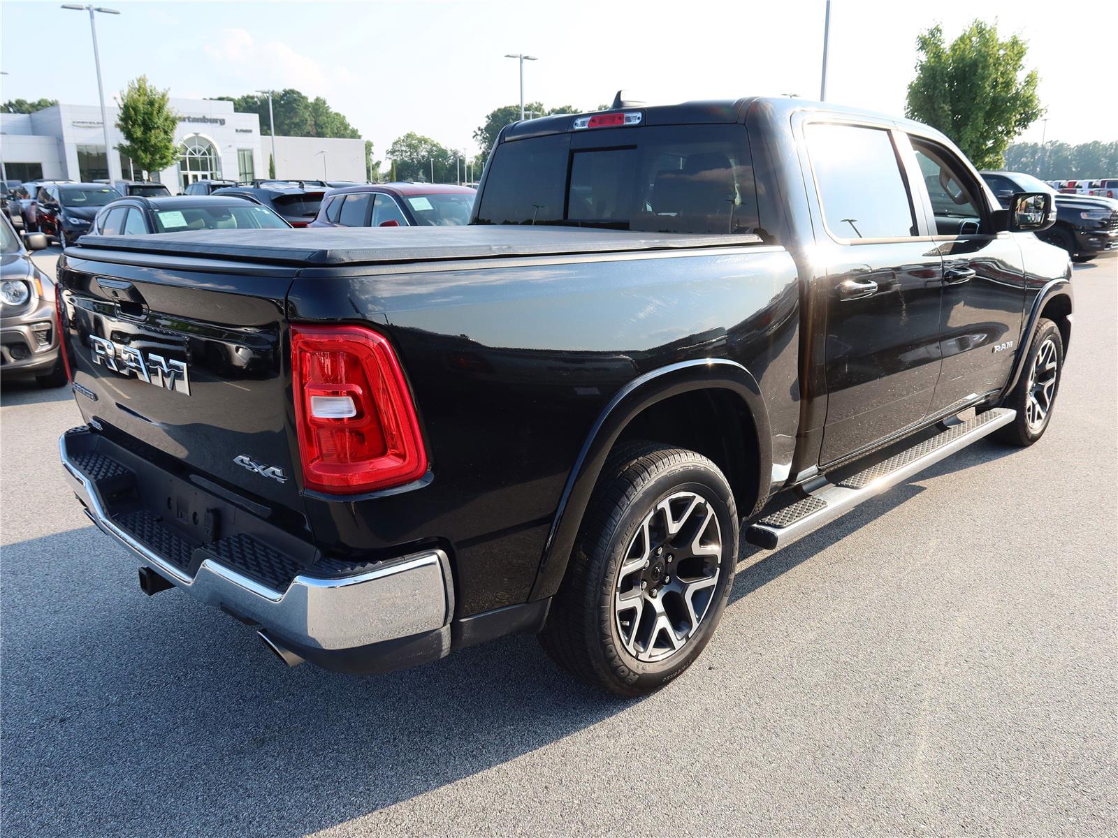 2025 Ram 1500 Laramie photo 4