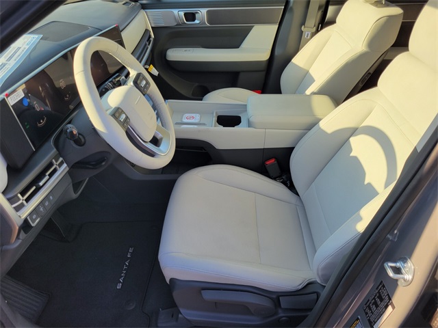 2026 Hyundai Santa Fe SE photo 4