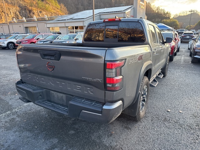 2022 Nissan Frontier PRO-4X photo 4