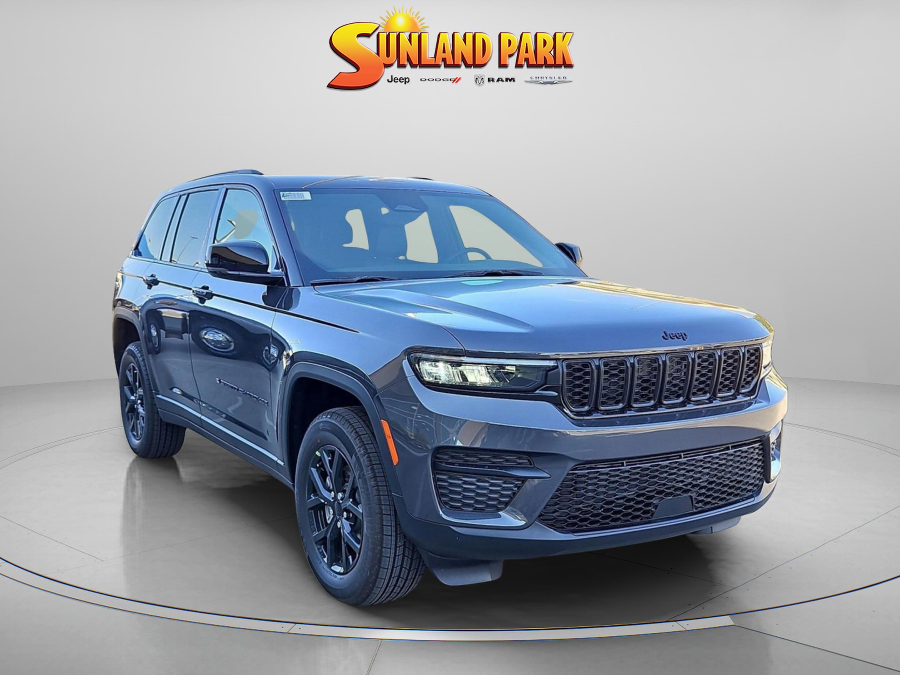 NEW 2024 JEEP GRAND CHEROKEE ALTITUDE 4X2