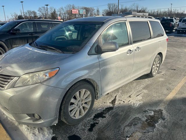2015 Toyota Sienna XLE