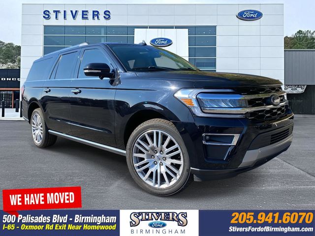 2022 Ford Expedition Limited's photo