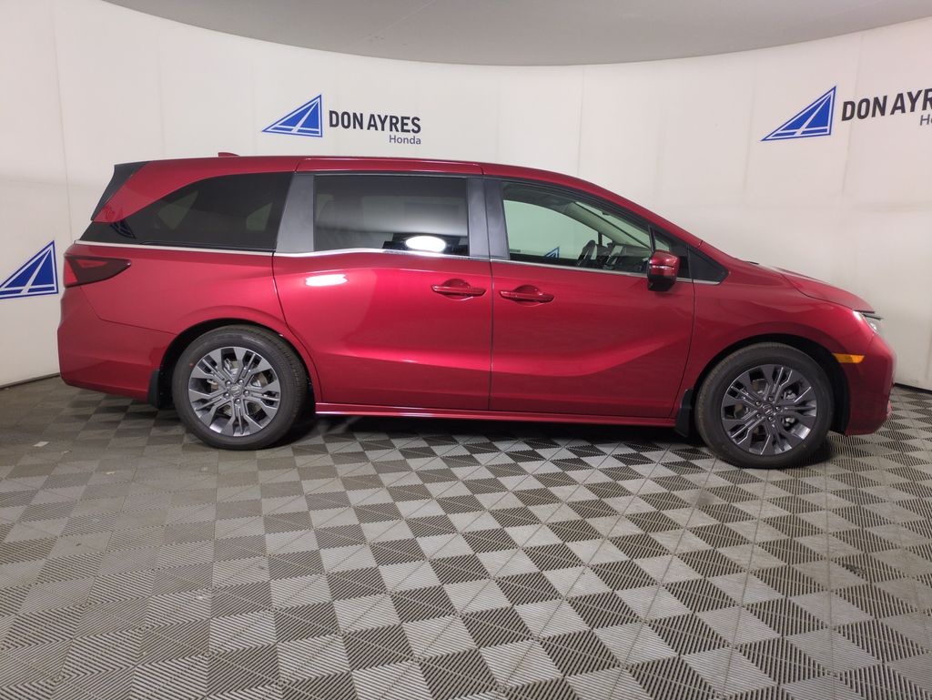 2026 Honda Odyssey Touring photo 6
