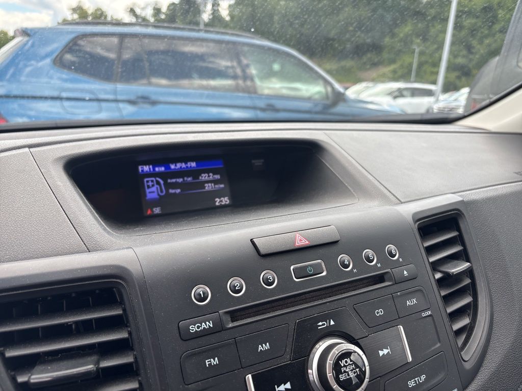 2016 Honda CR-V LX photo 11