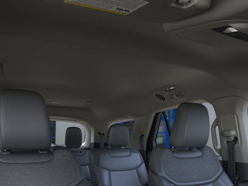 2025 Ford Explorer photo 17