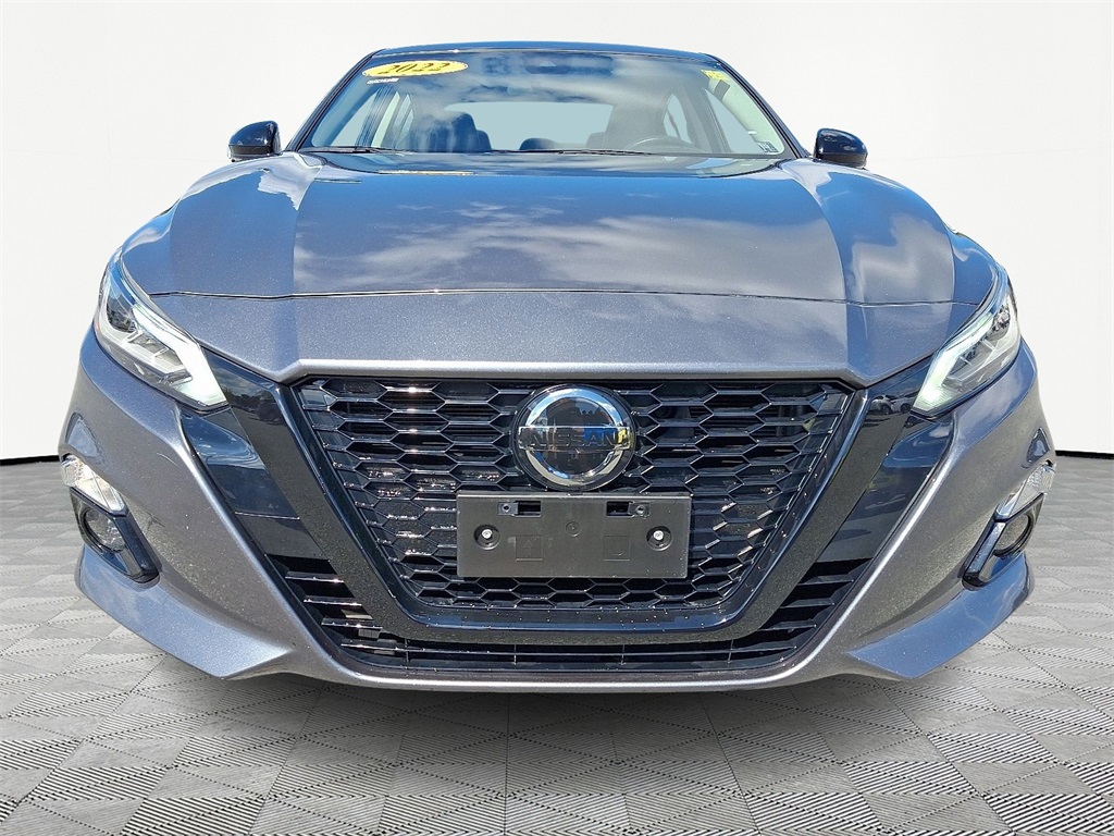 2022 Nissan Altima 2.5 SR photo 2