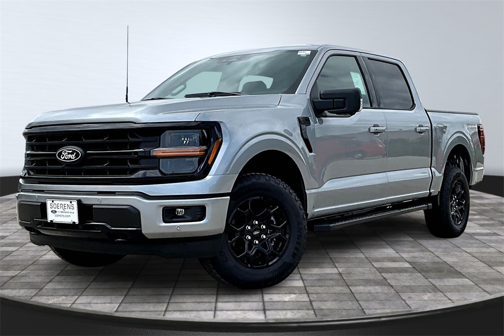 2025 Ford F-150 XLT photo 2