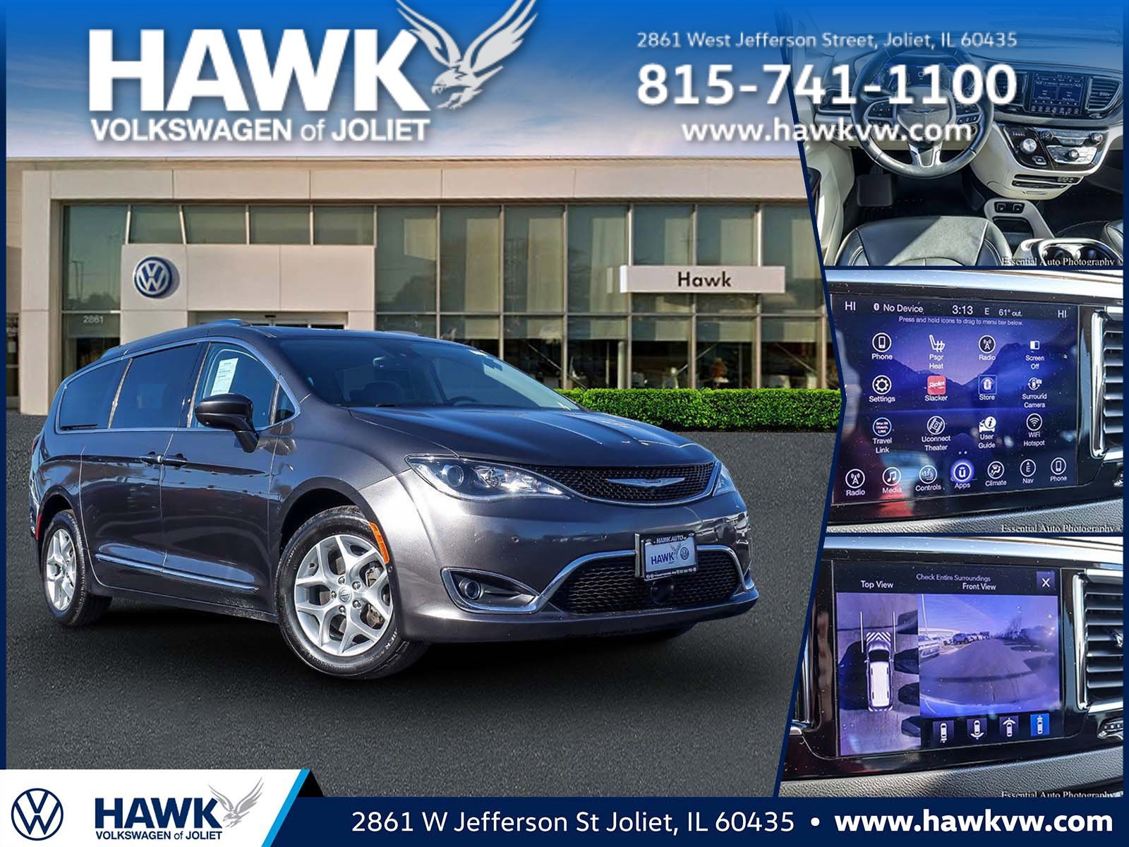 2017 Chrysler Pacifica Touring-L Plus