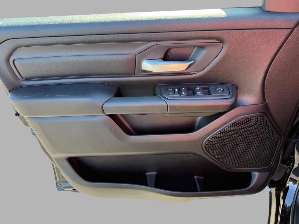 2025 Ram 1500 Warlock photo 14