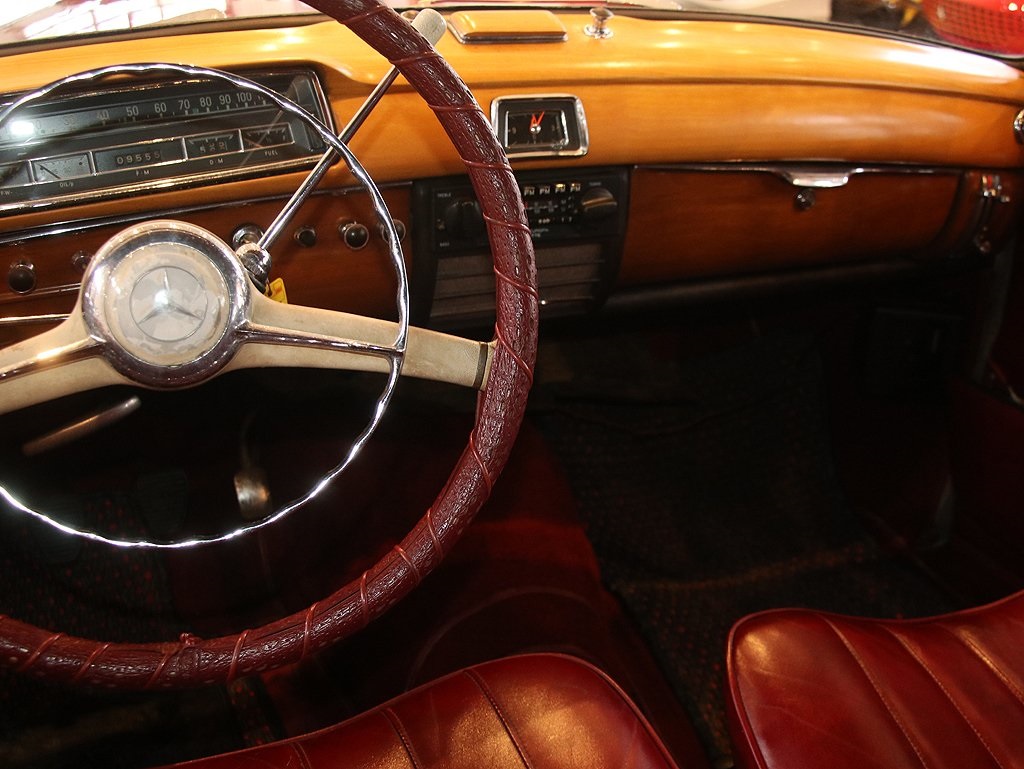 PreOwned 1959 MercedesBenz 220S 4D Sedan in Hinsdale C505701