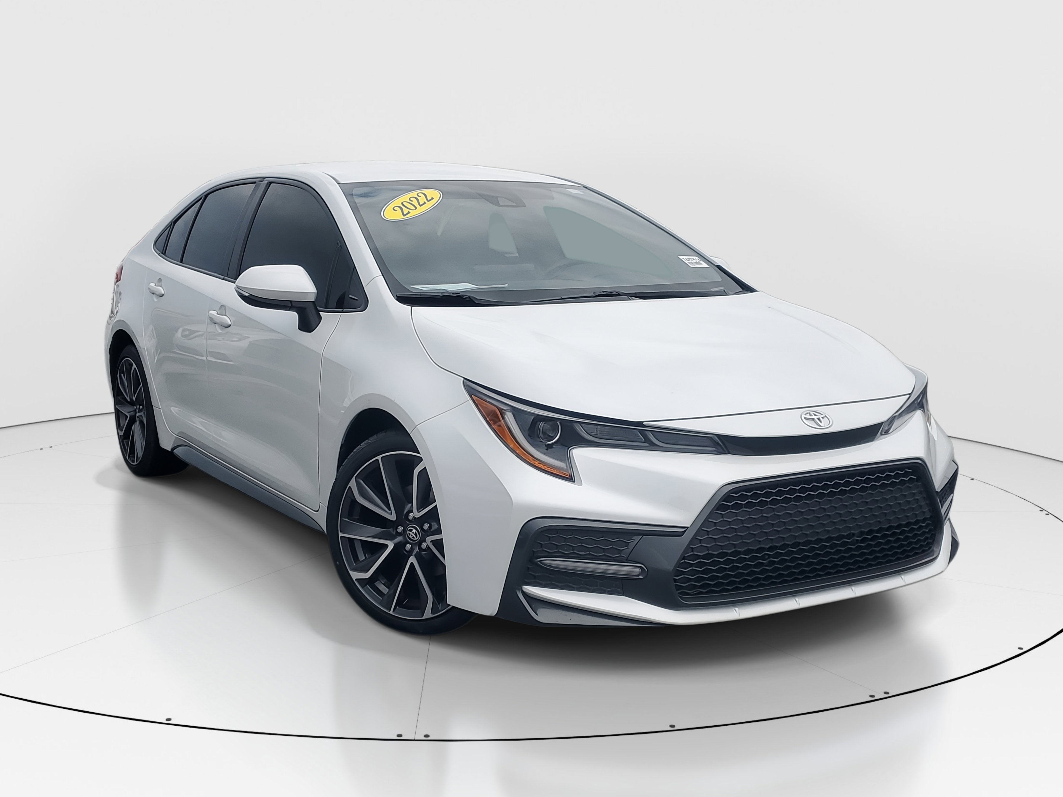 2022 Toyota Corolla SE photo 2