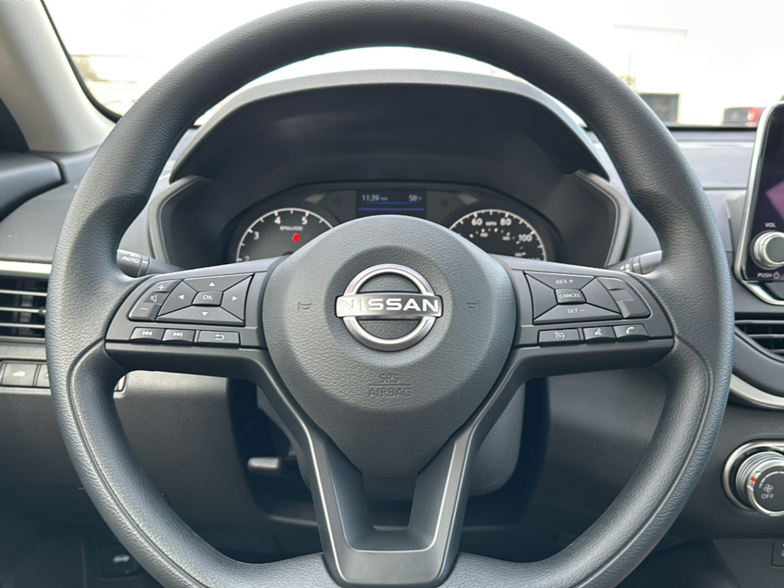 2025 Nissan Altima S photo 11
