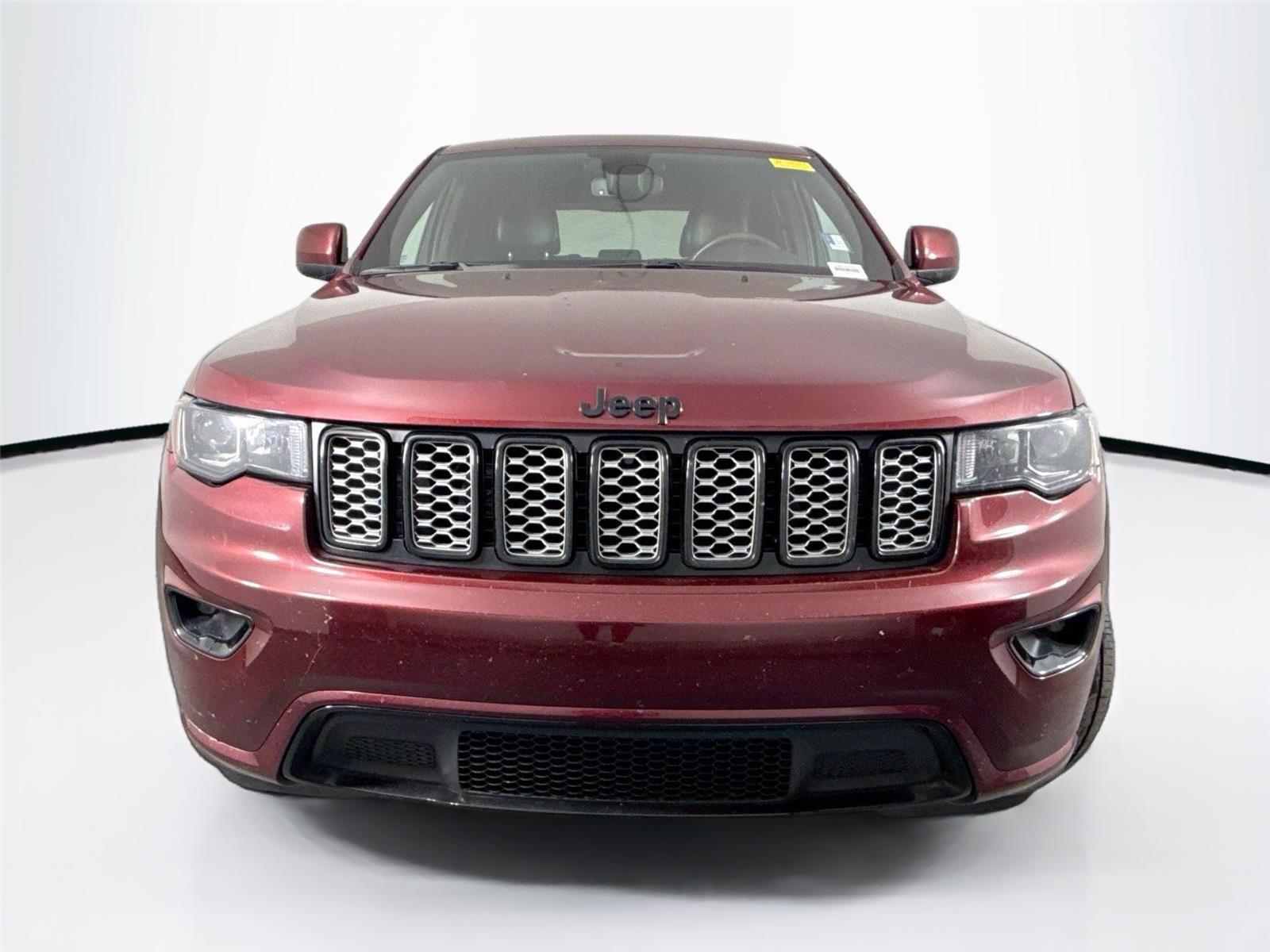 2019 Jeep Grand Cherokee Altitude photo 3