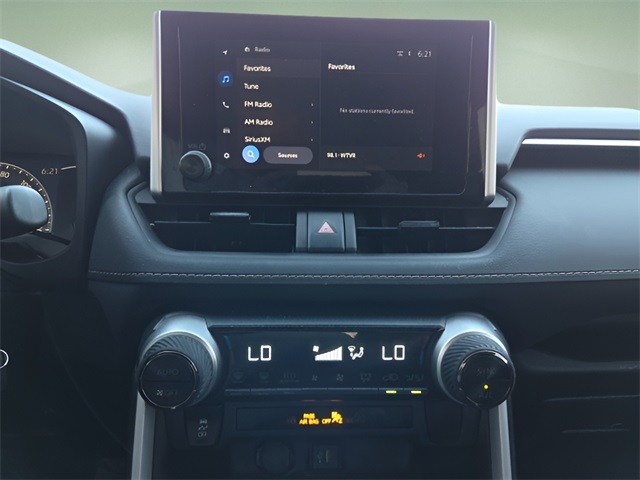 2024 Toyota RAV4 Hybrid LE photo 26