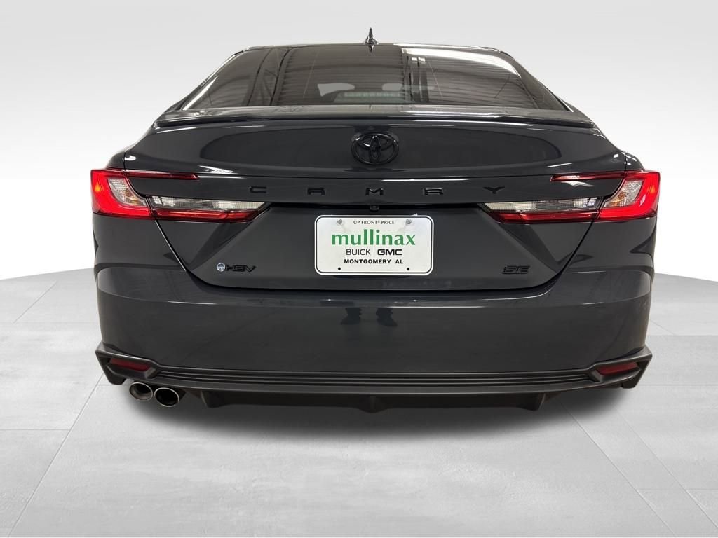 2025 Toyota Camry SE photo 10