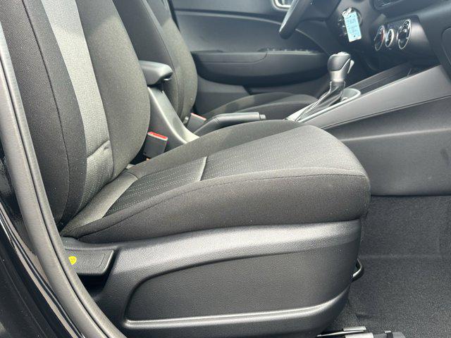2025 Hyundai Venue SE photo 12