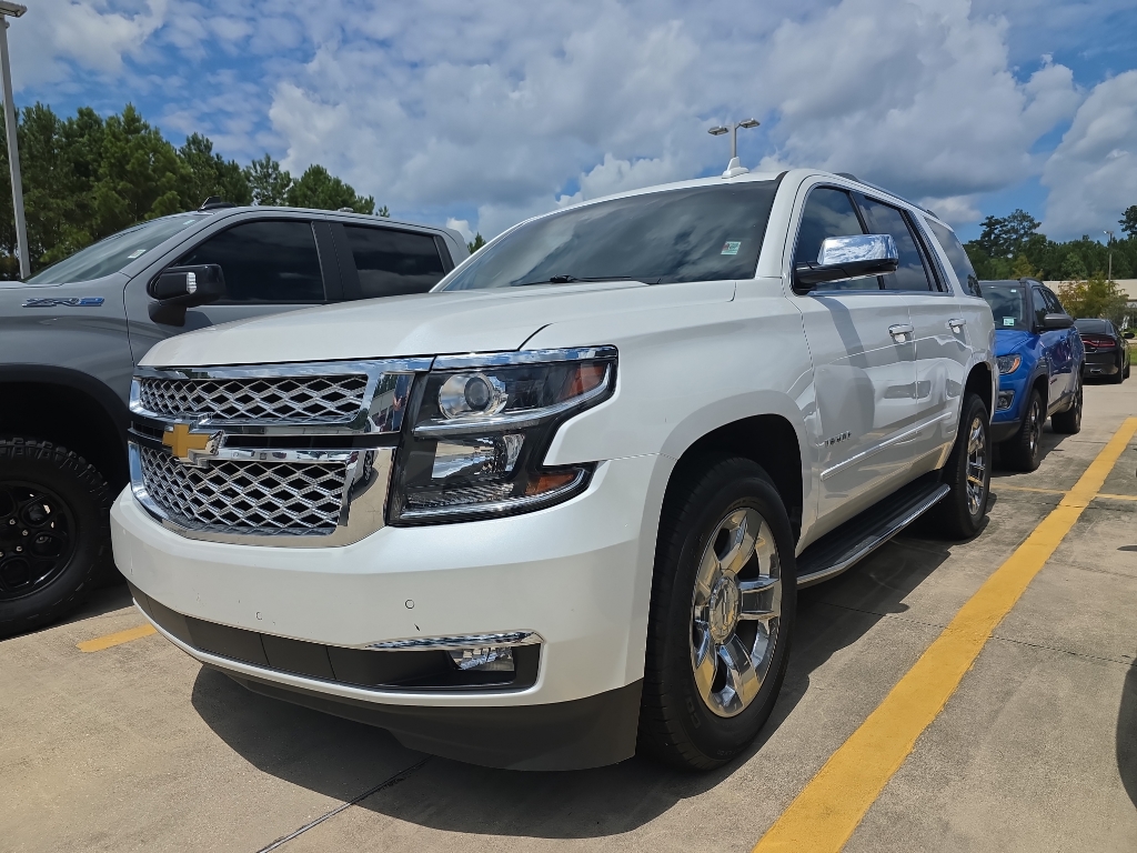 2018 Chevrolet Tahoe Premier photo 3
