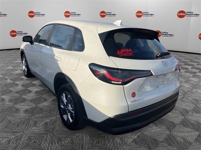 2025 Honda HR-V LX photo 2