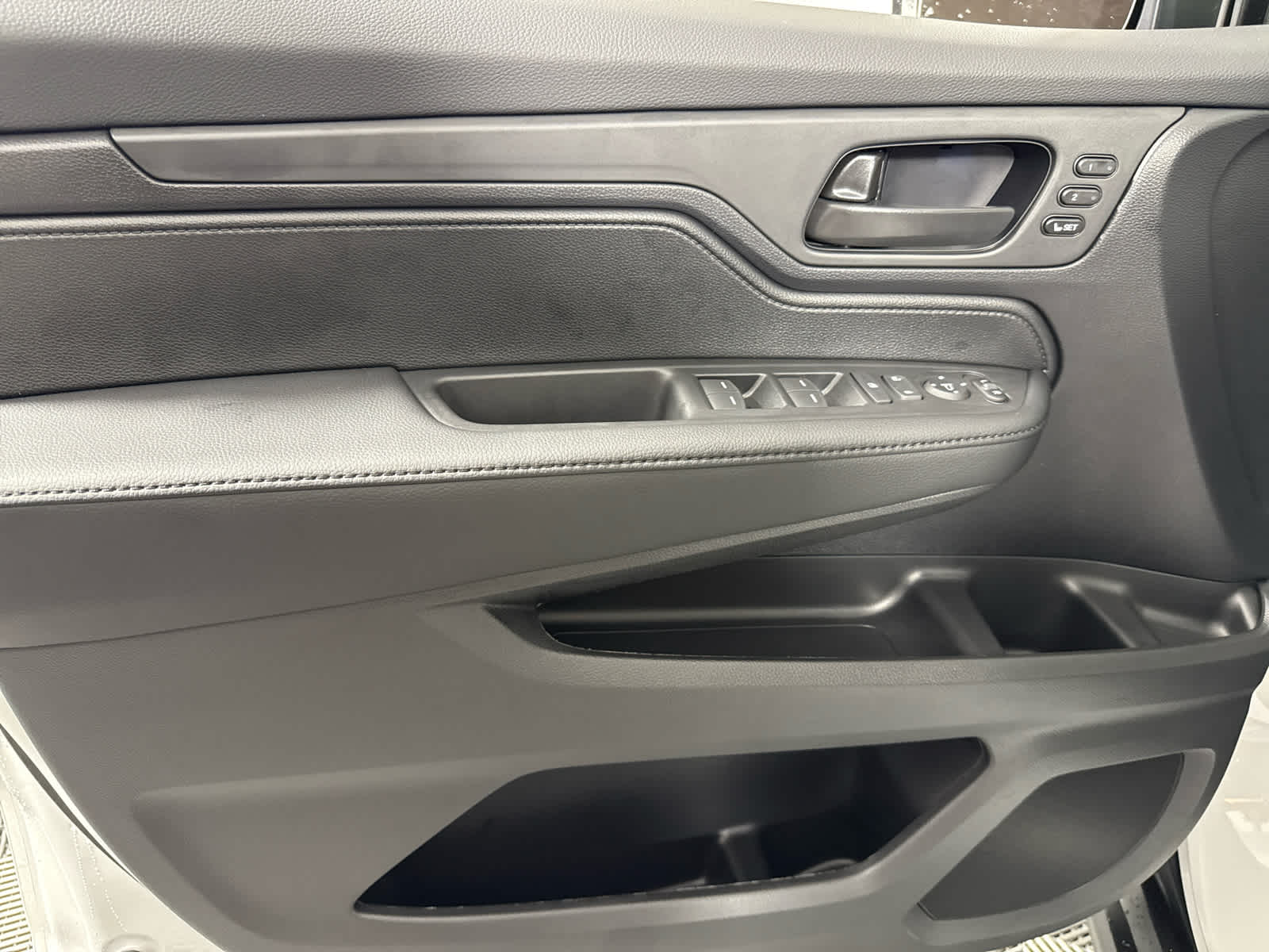 2025 Honda Odyssey EX-L photo 13