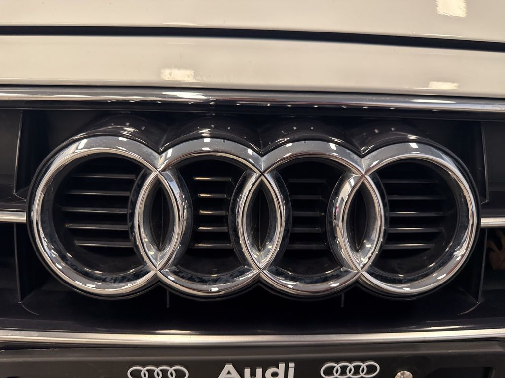 2021 Audi A4 40 Premium Quattro photo 3
