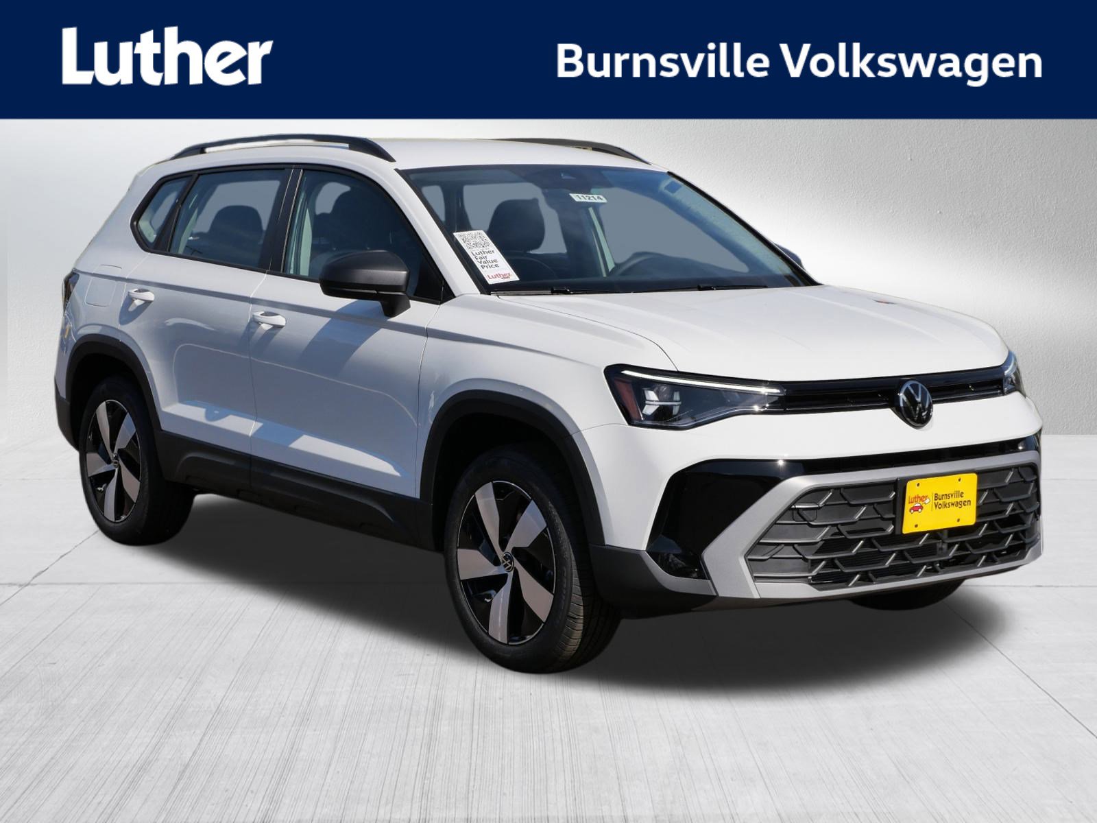 2025 Volkswagen Taos S's photo