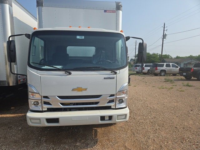 2025 Chevrolet Low Cab Forward Base's photo