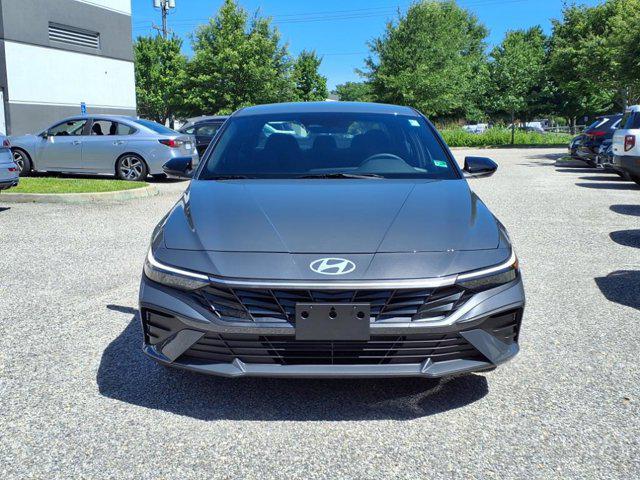 2025 Hyundai Elantra Hybrid SEL Sport photo 2