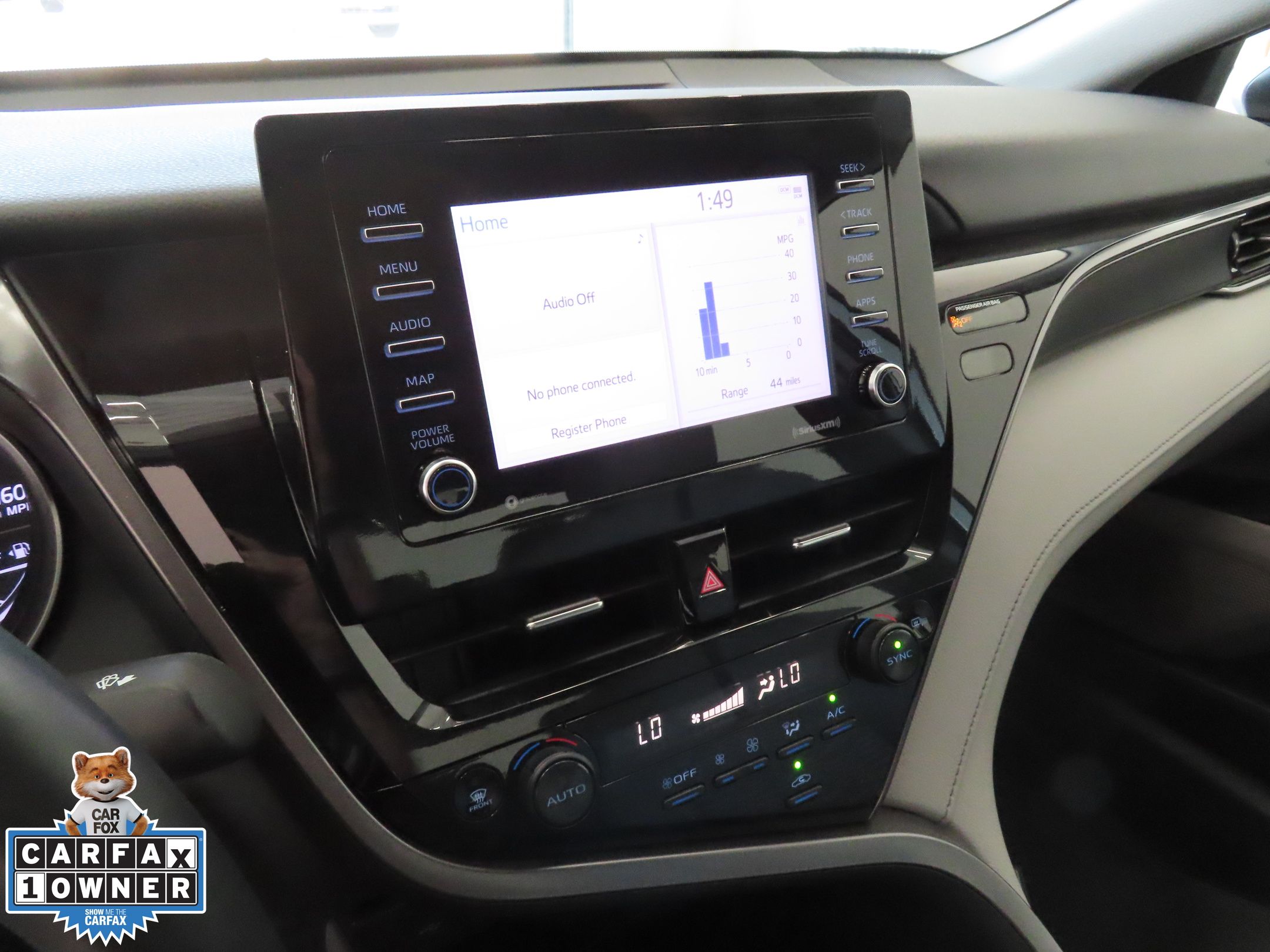 2023 Toyota Camry SE photo 16