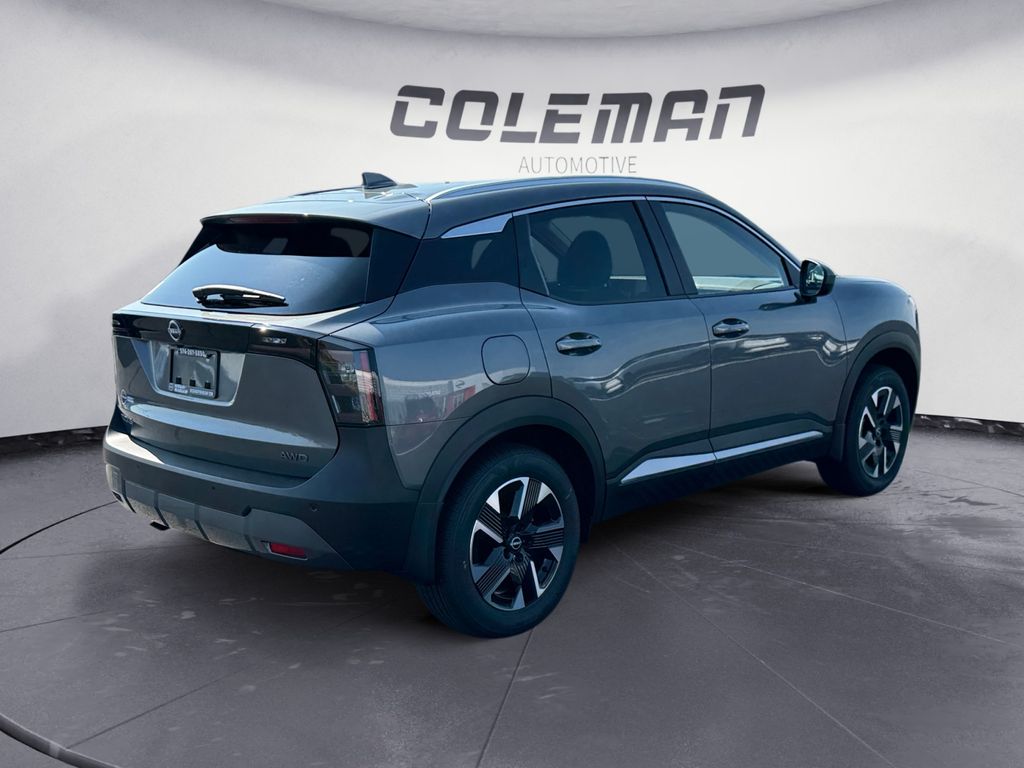 2025 Nissan Kicks SV photo 4