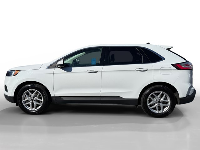 2024 Ford Edge SEL photo 2