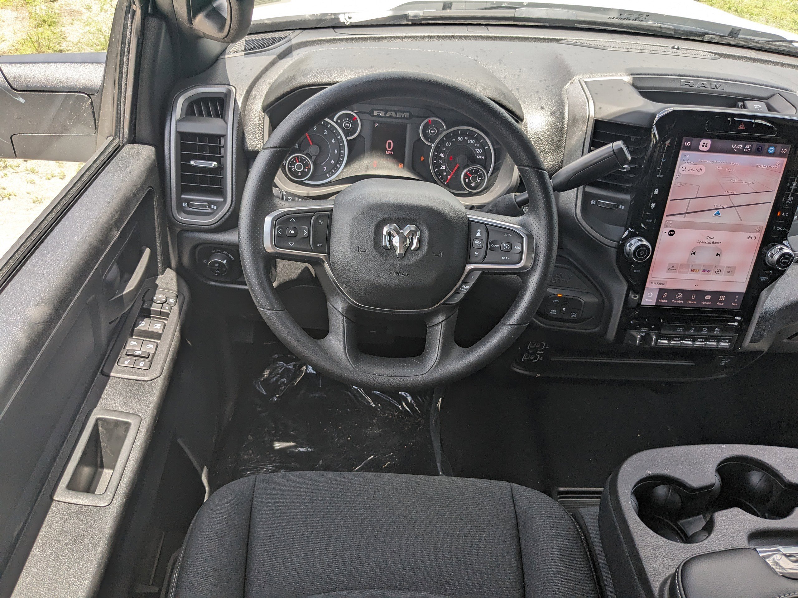 2025 Ram 2500 Tradesman photo 13