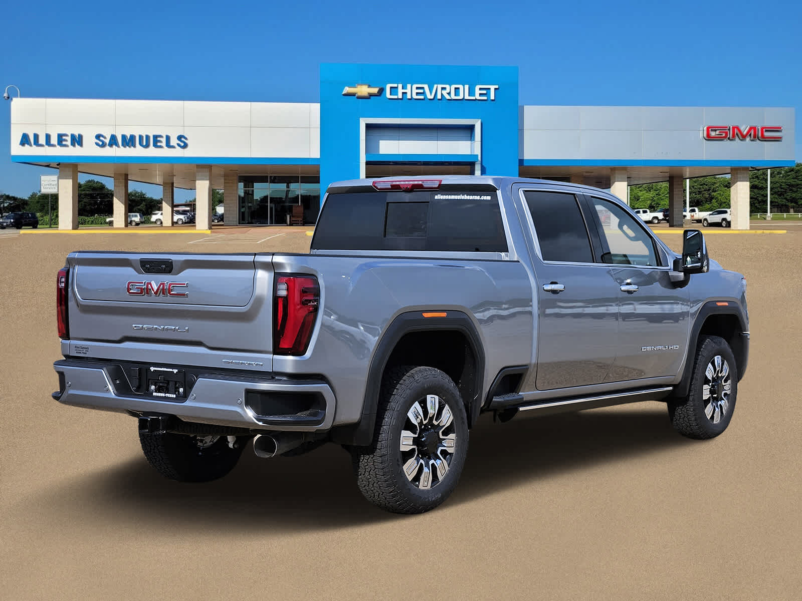 2025 Gmc Sierra 2500 HD Denali photo 3