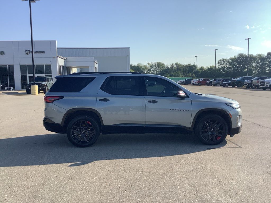 2023 Chevrolet Traverse Premier photo 4