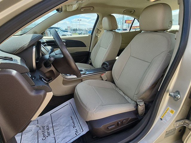 2013 Chevrolet Malibu 1LT photo 3