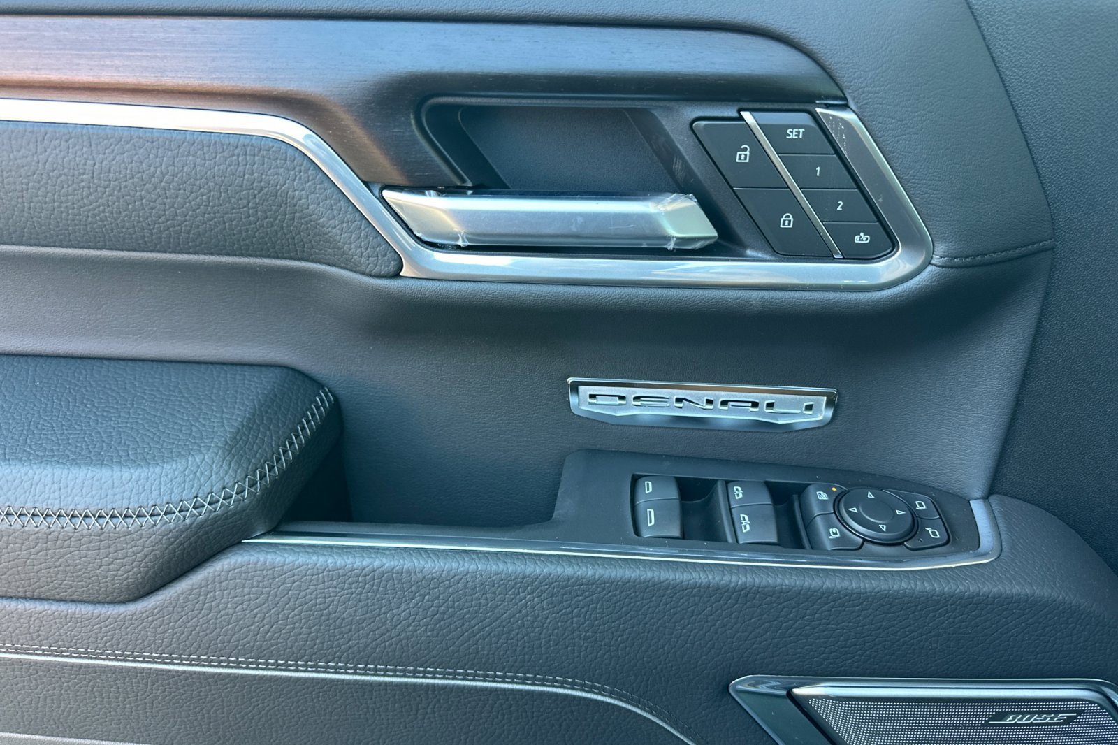 2026 Gmc Sierra 1500 Denali photo 8