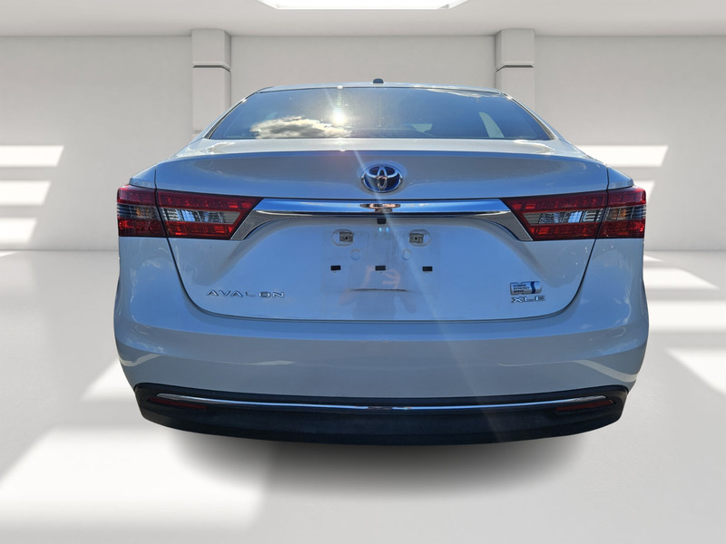 2018 Toyota Avalon Hybrid XLE Plus photo 3