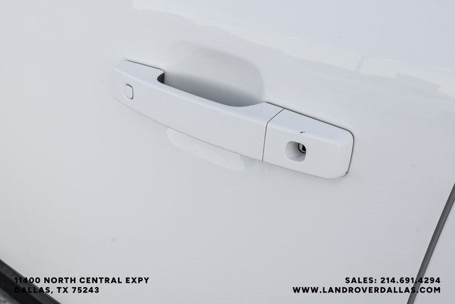 2023 Land Rover Defender 110 X-Dynamic SE photo 38