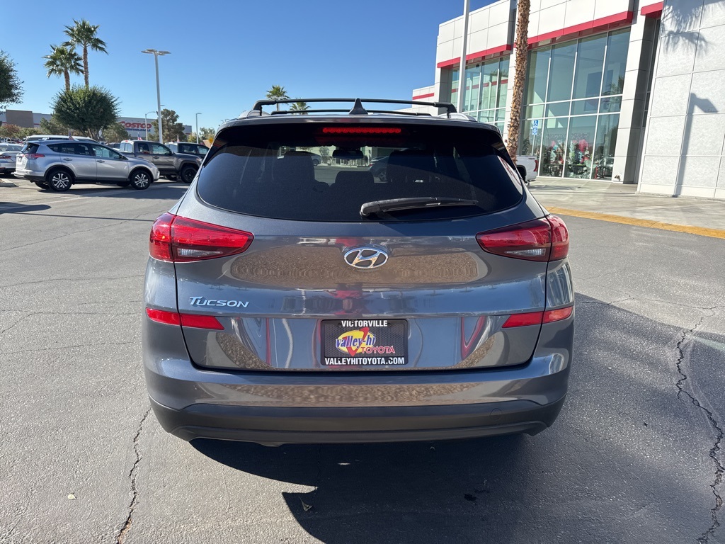 2021 Hyundai Tucson Value photo 2