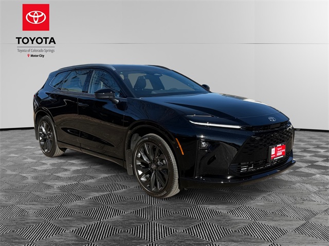 2025 Toyota Crown Signia Limited's photo