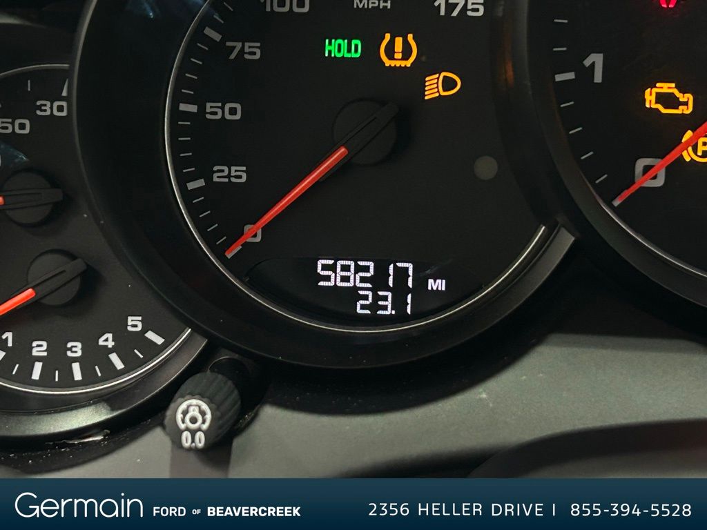 2017 Porsche Cayenne Base photo 22