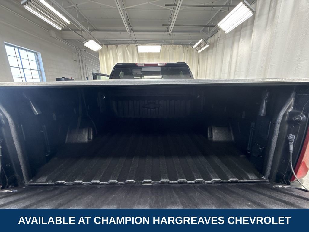 2023 Chevrolet Silverado 1500 RST photo 25