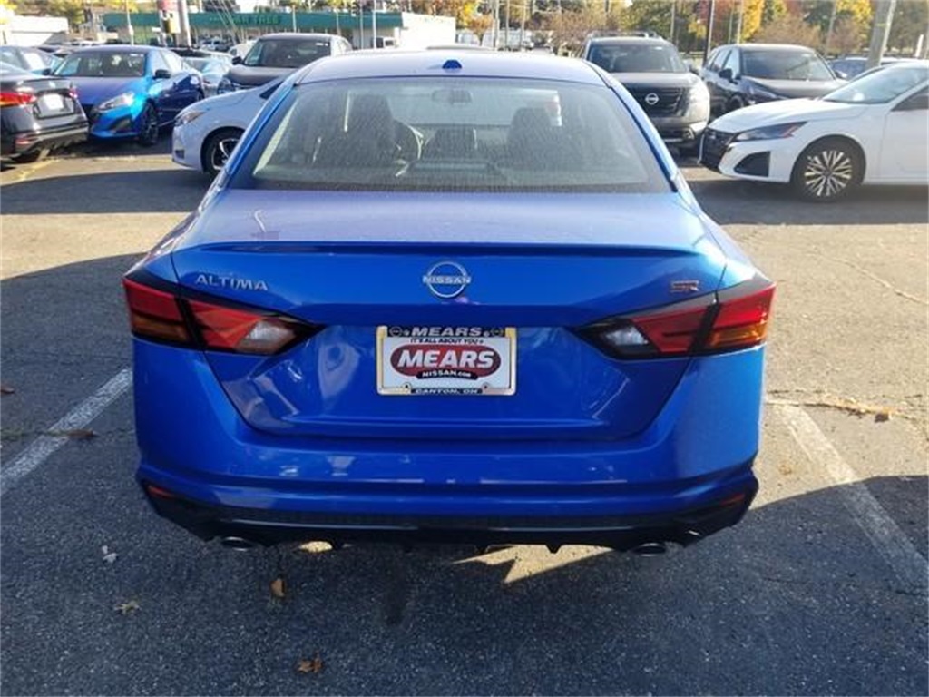2025 Nissan Altima 2.5 SR photo 3